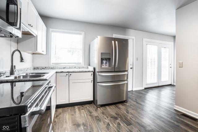 3139 Cossell Drive, Indianapolis, IN 46224