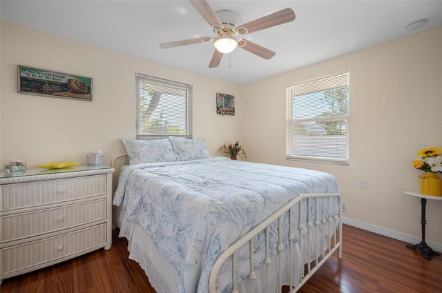 231 LAKEVIEW LANE, Englewood, FL 34223