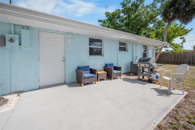 231 LAKEVIEW LANE, Englewood, FL 34223