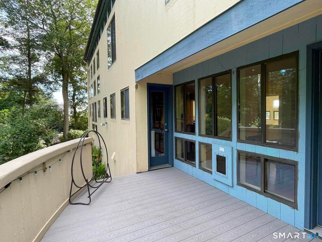 607 Lake Drive, Guilford, CT 06437