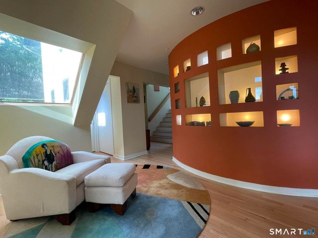 607 Lake Drive, Guilford, CT 06437