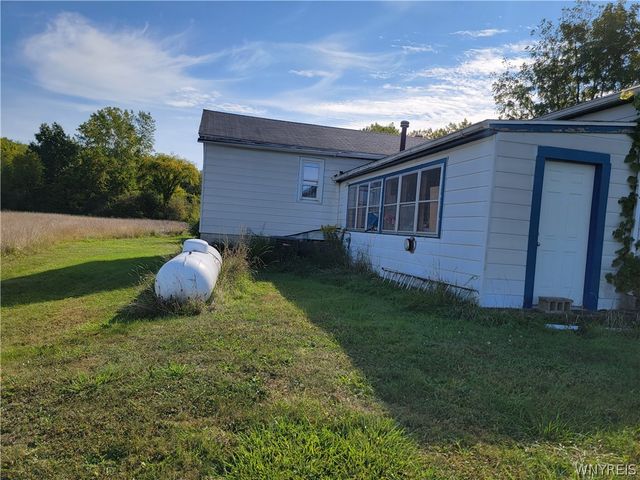 2351 Checkered Tavern Road, Hartland, NY 14008