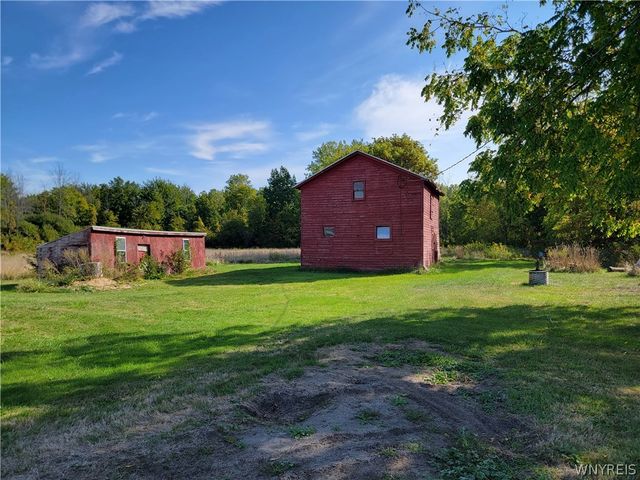 2351 Checkered Tavern Road, Hartland, NY 14008
