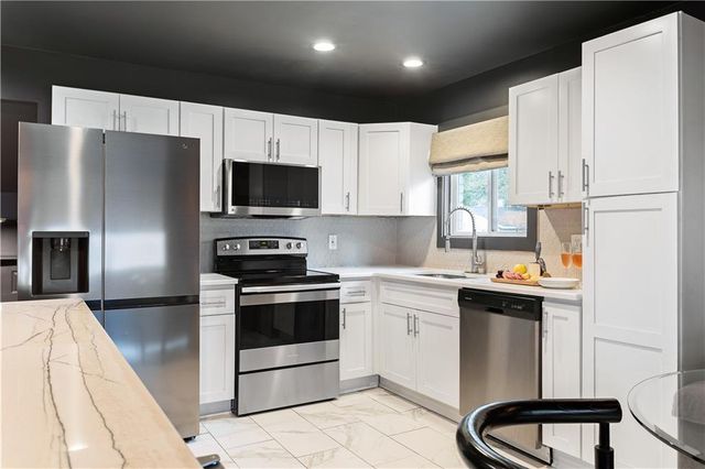 1388 Willow Trail, Atlanta, GA 30311