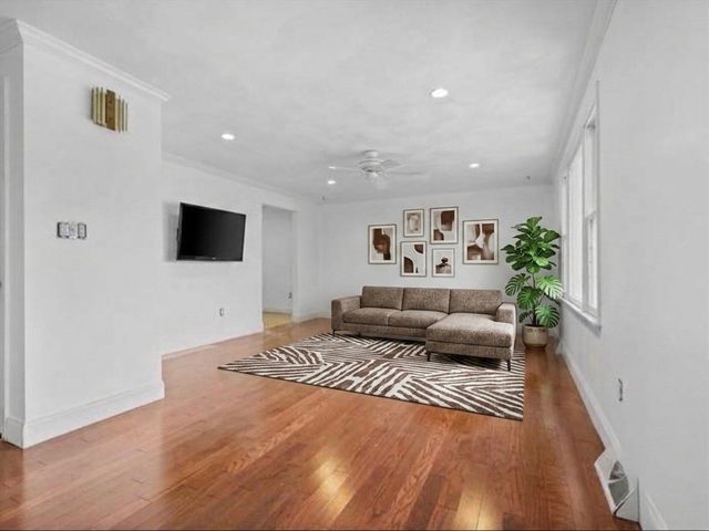 20 Smart, Waltham, MA 02451
