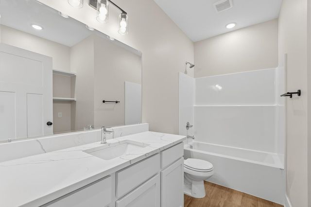 17012 W Lawson St, Goddard, KS 67052