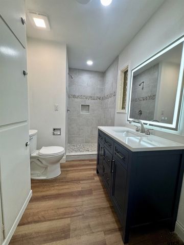 220 Guadalupe, Athens, TX 75751