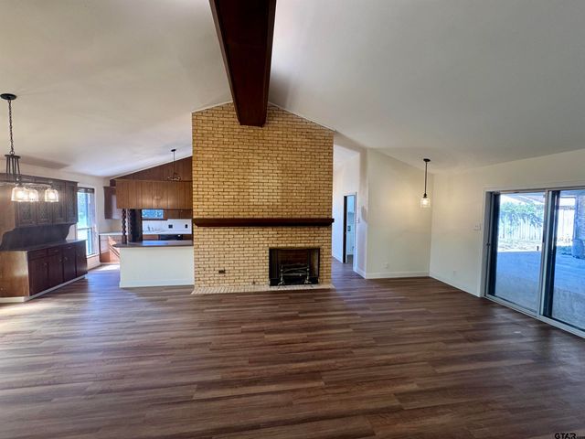 220 Guadalupe, Athens, TX 75751