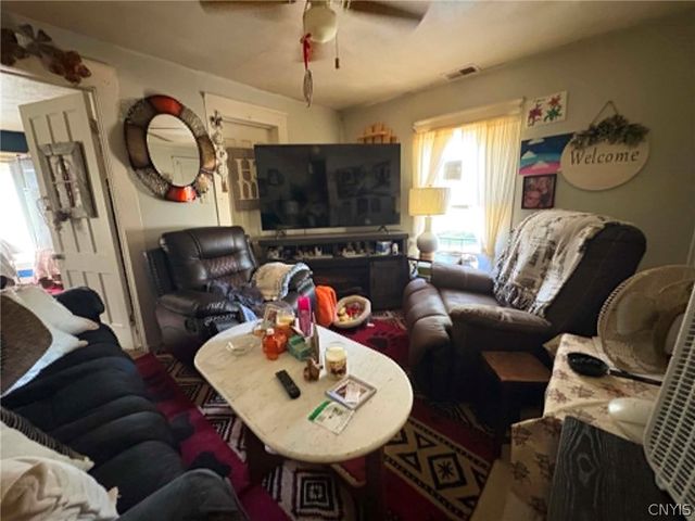 113 W 4th St N, Fulton, NY 13069