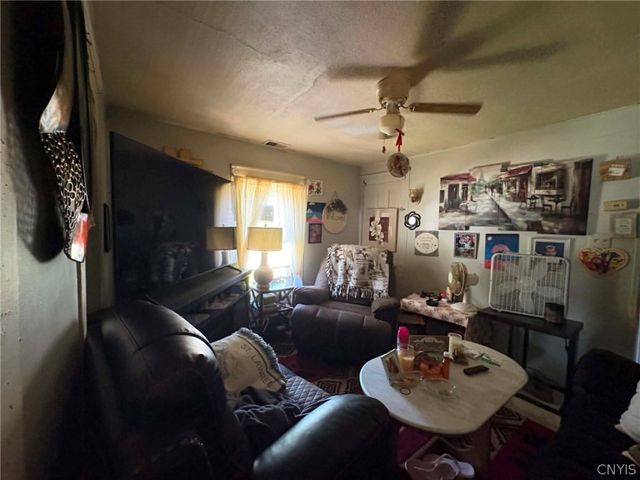 113 W 4th St N, Fulton, NY 13069