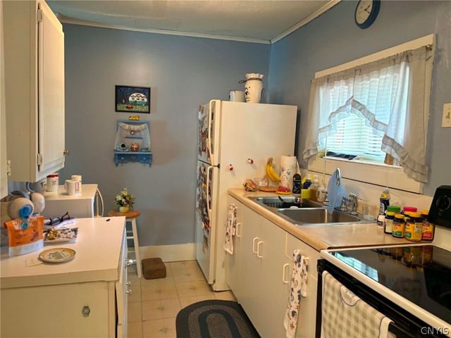 113 W 4th St N, Fulton, NY 13069