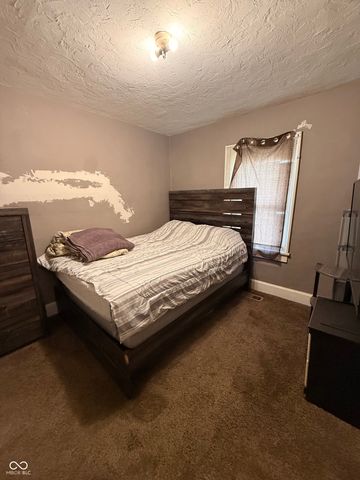 725 E 27th Street, Anderson, IN 46016