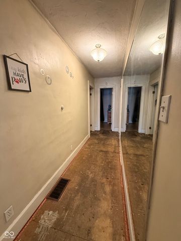 725 E 27th Street, Anderson, IN 46016