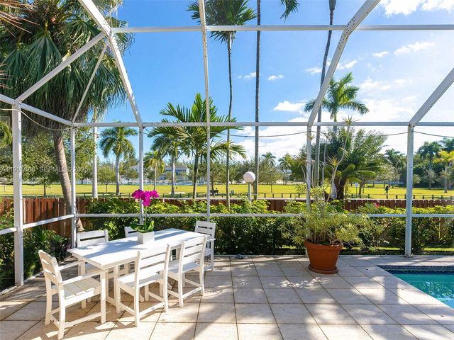 20565 SW 80th Pl, Cutler Bay, FL 33189