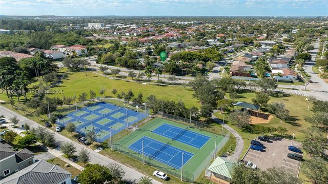 20565 SW 80th Pl, Cutler Bay, FL 33189