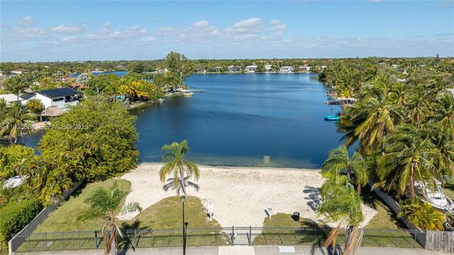 20565 SW 80th Pl, Cutler Bay, FL 33189