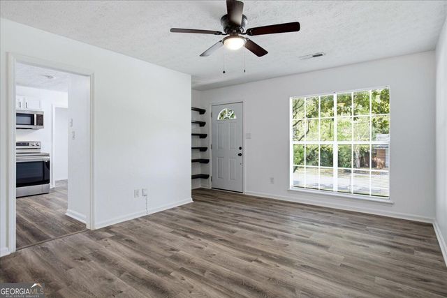 83 Sunset Lane, Newnan, GA 30263