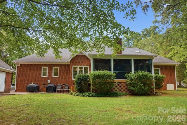 1006 Waterview Lane, Monroe, NC 28110