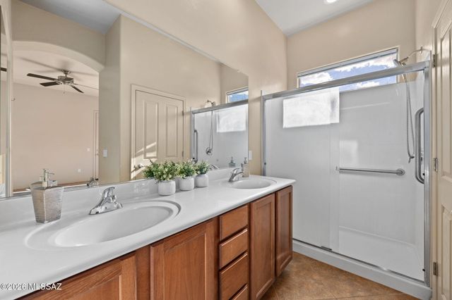 10446 E Sara Scarlet Loop, Tucson, AZ 85747