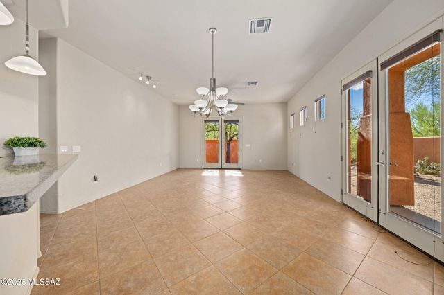 10446 E Sara Scarlet Loop, Tucson, AZ 85747