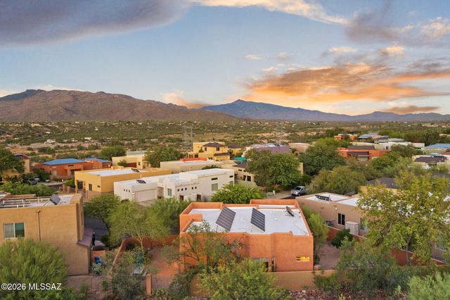 10446 E Sara Scarlet Loop, Tucson, AZ 85747