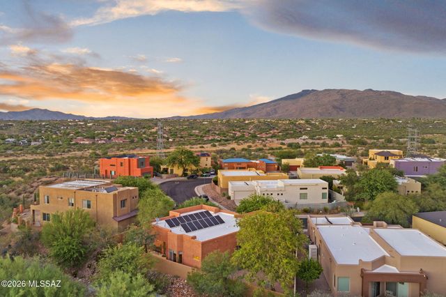 10446 E Sara Scarlet Loop, Tucson, AZ 85747