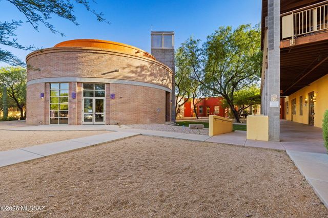 10446 E Sara Scarlet Loop, Tucson, AZ 85747