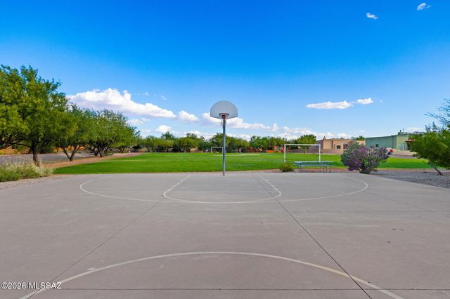 10446 E Sara Scarlet Loop, Tucson, AZ 85747