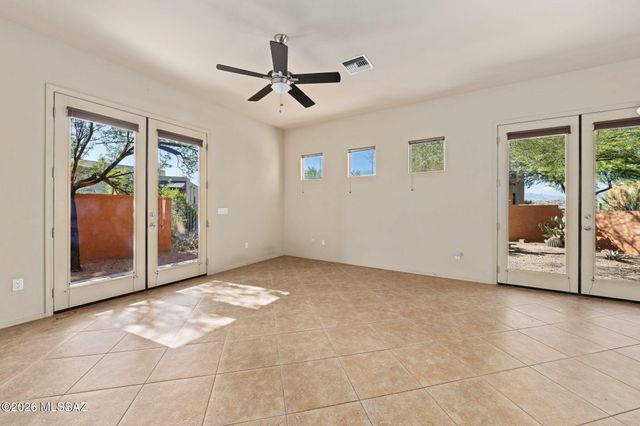 10446 E Sara Scarlet Loop, Tucson, AZ 85747