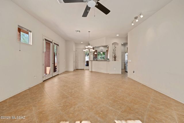 10446 E Sara Scarlet Loop, Tucson, AZ 85747