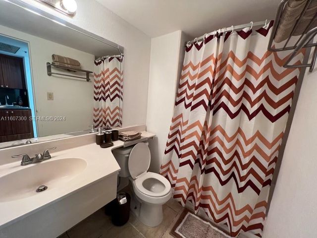 19201 Collins Avenue 428, Sunny Isles Beach, FL 33160