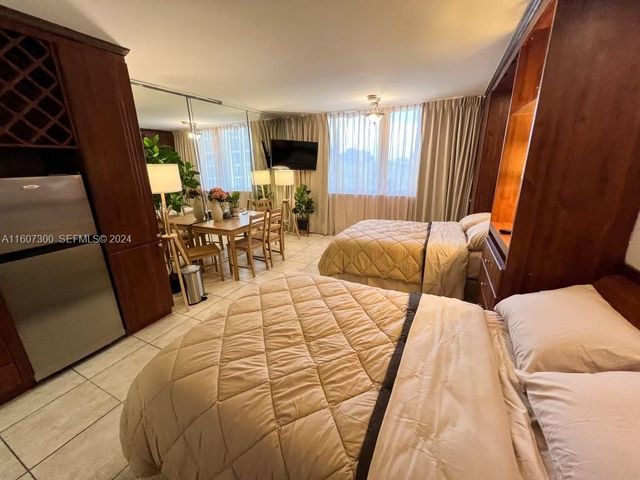 19201 Collins Avenue 428, Sunny Isles Beach, FL 33160
