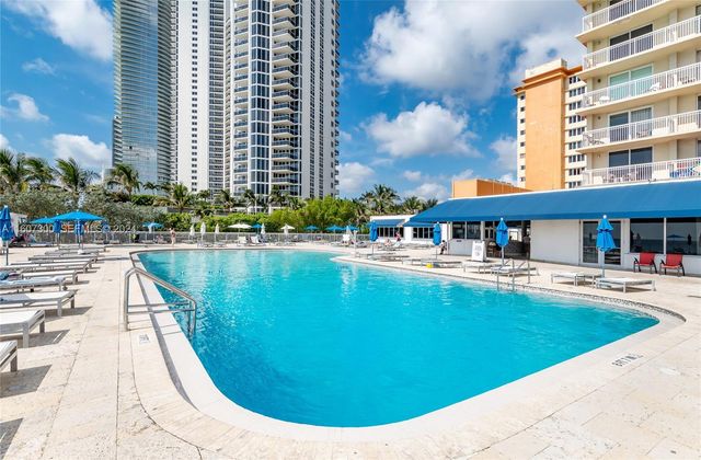 19201 Collins Avenue 428, Sunny Isles Beach, FL 33160
