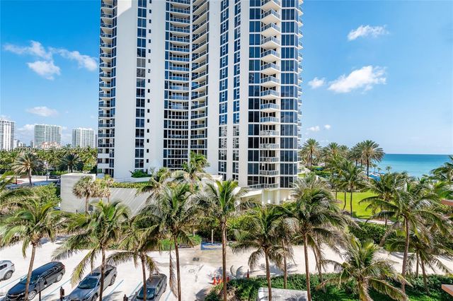 19201 Collins Avenue 428, Sunny Isles Beach, FL 33160