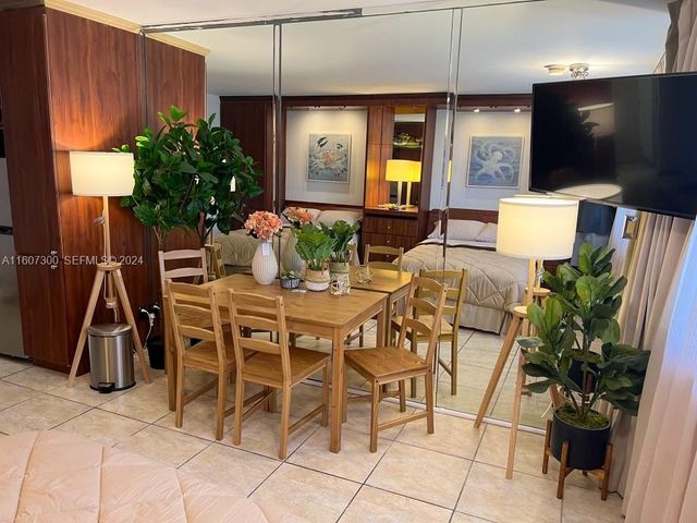 19201 Collins Avenue 428, Sunny Isles Beach, FL 33160