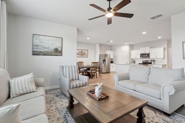 433 Passenger Trail, Fort Worth, TX 76131