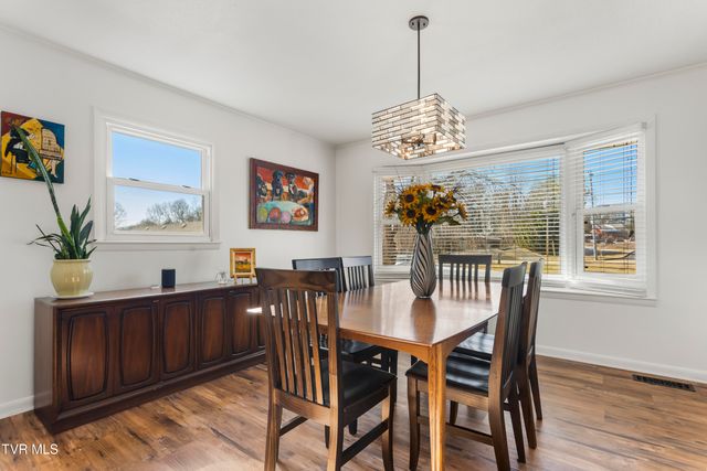 2112 Knob Creek Road, Johnson City, TN 37604