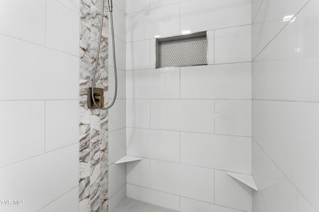 2112 Knob Creek Road, Johnson City, TN 37604