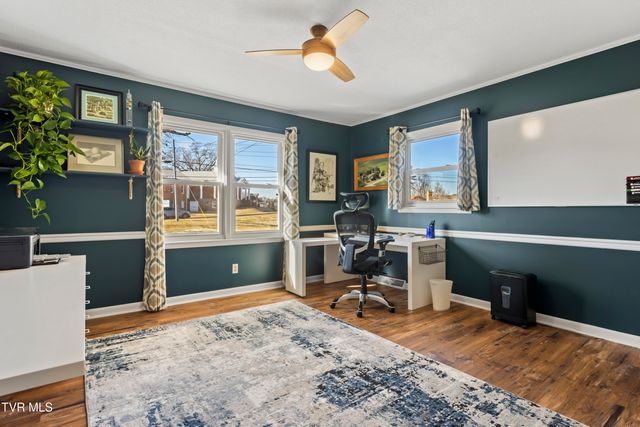 2112 Knob Creek Road, Johnson City, TN 37604