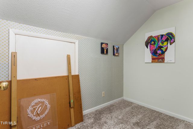 2112 Knob Creek Road, Johnson City, TN 37604