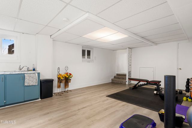 2112 Knob Creek Road, Johnson City, TN 37604