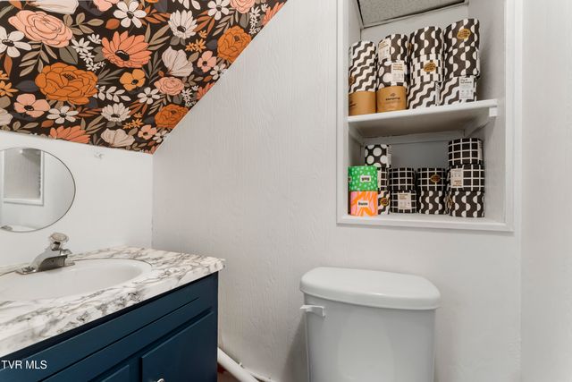 2112 Knob Creek Road, Johnson City, TN 37604