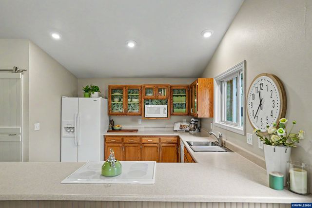 2351 NW Nightingale Pl, Corvallis, OR 97330