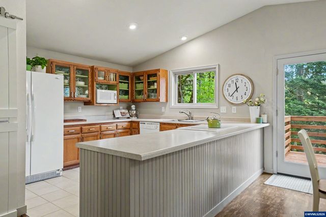2351 NW Nightingale Pl, Corvallis, OR 97330