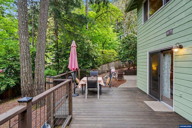 2351 NW Nightingale Pl, Corvallis, OR 97330