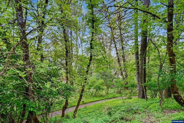 2351 NW Nightingale Pl, Corvallis, OR 97330