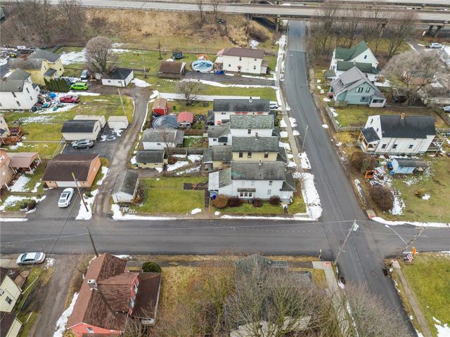 542 N Cedar St, New Castle, PA 16102