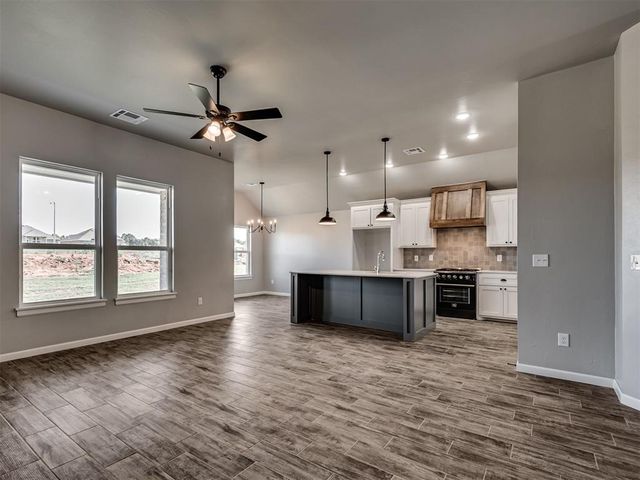 1111 Wisteria Way, Noble, OK 73068