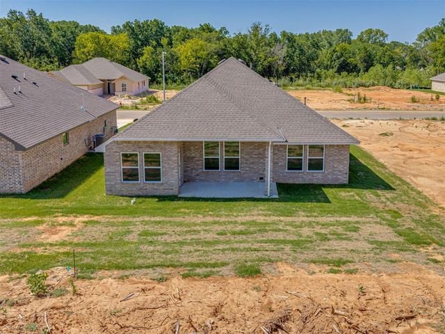 1111 Wisteria Way, Noble, OK 73068
