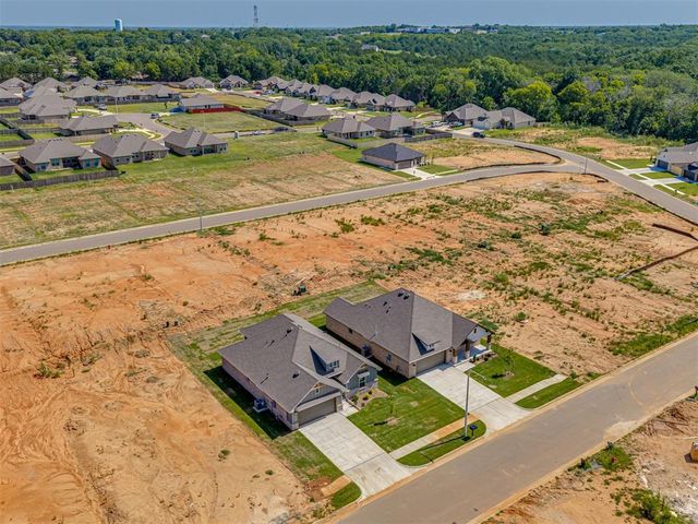 1111 Wisteria Way, Noble, OK 73068